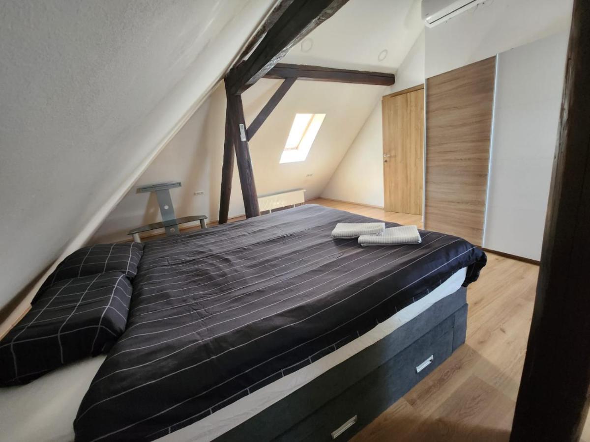 Apartman Buzanova 001 Lägenhet Zagreb Exteriör bild