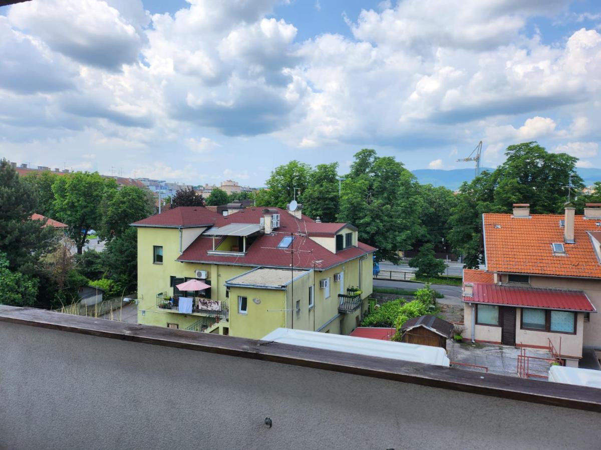 Apartman Buzanova 001 Lägenhet Zagreb Exteriör bild